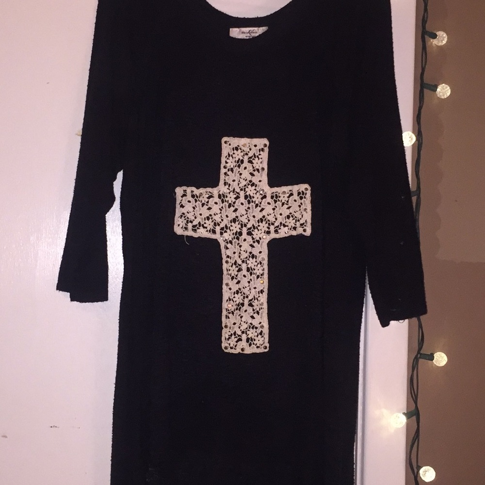 Boutique black with white cross shirt